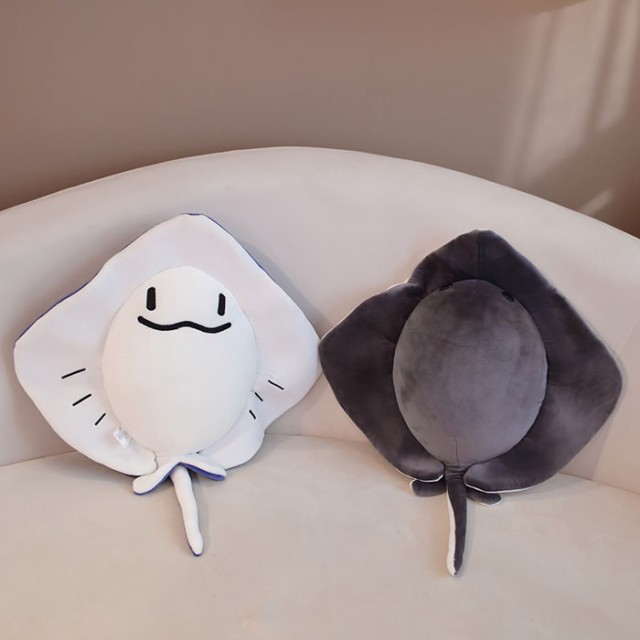 ぬいぐるみ アカエイ 海の生き物 エイ 魚 さかな 抱き枕 マンタのぬいぐるみ ふわふわ 60cm クッション インテリア 癒しグッズ 添い寝枕